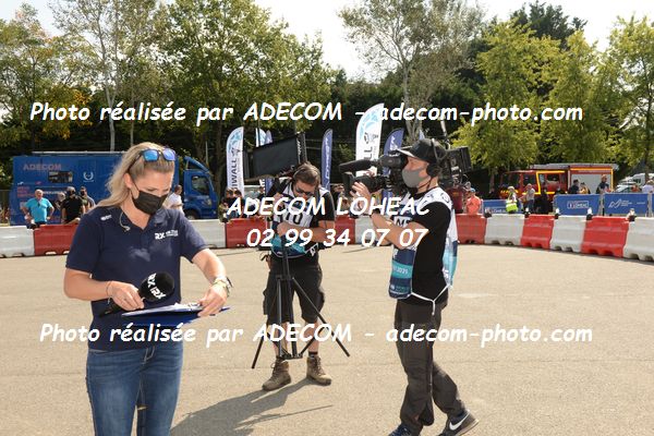 http://v2.adecom-photo.com/images//1.RALLYCROSS/2021/RALLYCROSS_LOHEACRX _2021/AMBIANCE_DIVERS/40E_3962.JPG